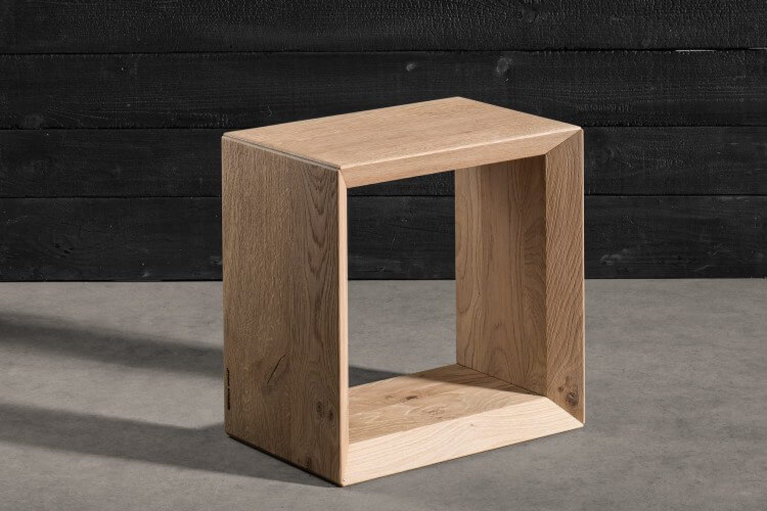 Essence_Wood_Brand_Img3