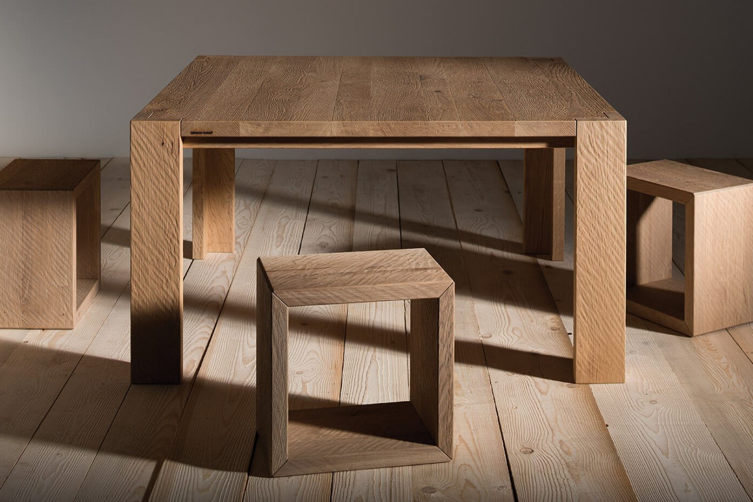 Essence_Wood_Brand_Img5